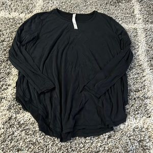 Long sleeved lululemon top